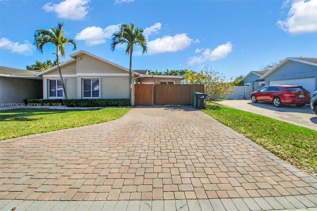 House in Miami, Florida, United States 4 - 17202349