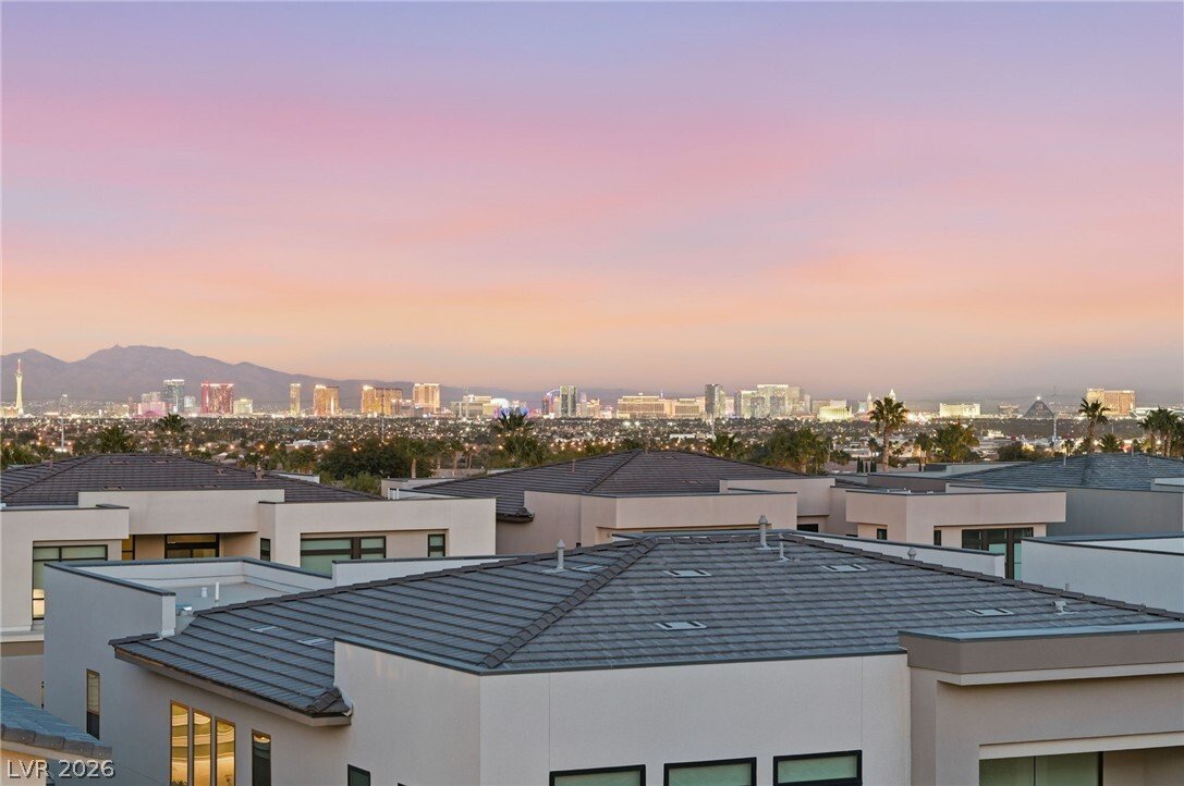 House in Las Vegas, Nevada, United States 1 - 17242607