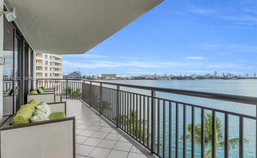 Condo in Miami, Florida, United States 1