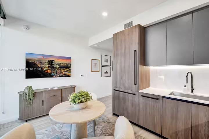 Condo in Miami Beach, Florida, United States 4 - 17242520