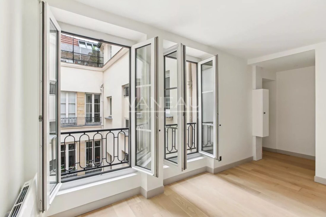 Apartment in Arsenal, Paris 4e Arrondissement, Paris 2 - 17241103