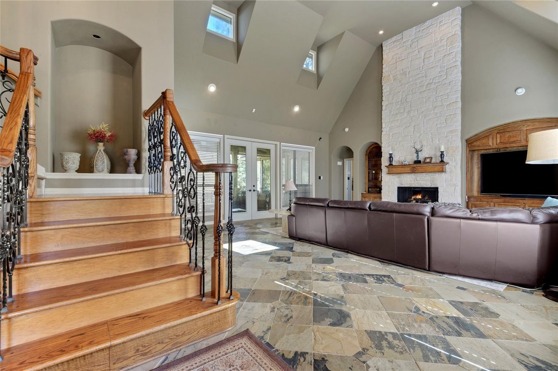 House in Conroe, Texas, United States 4 - 17242881