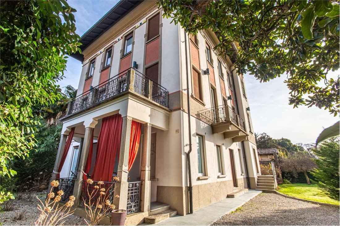 Villa in Lesa, Piedmont, Italy 2 - 17243896