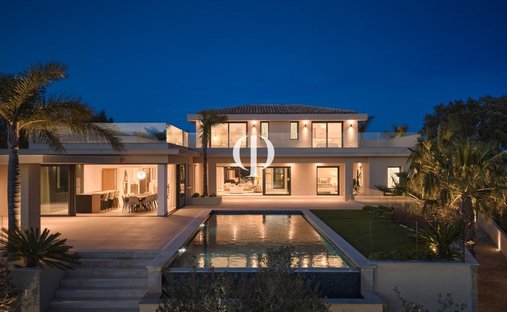 Villa in Nartelle-Noyer-Bellevue-bd des Sardinaux, Sainte-Maxime, France 1