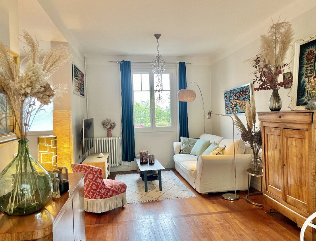 House in Plateau Ouest, Suresnes, France 4 - 17241375
