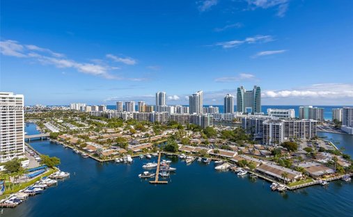 Condo in Hallandale Beach, Florida, United States 1