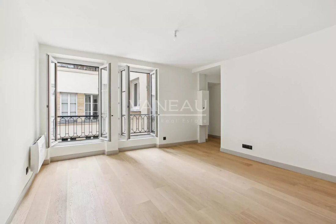 Apartment in Arsenal, Paris 4e Arrondissement, Paris 1 - 17241103