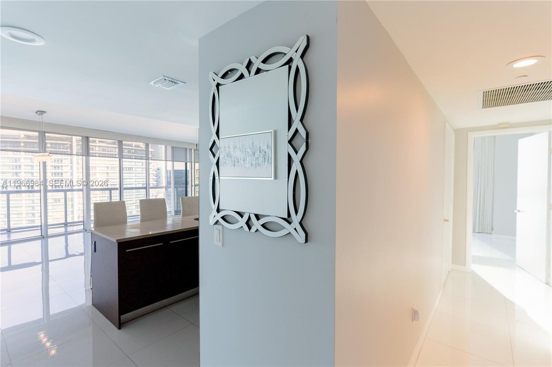 Condo in Miami, Florida, United States 5 - 17242568