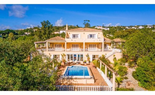 Villa in Santa Barbara de Nexe, Algarve, Portugal 1