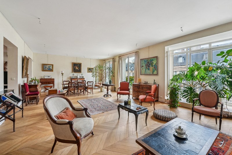 Apartment in Triangle d'Or, Paris 8e Arrondissement, Paris 3 - 17242695