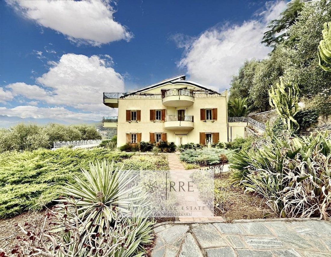 Villa in Diano Castello, Liguria, Italy 3 - 17244514