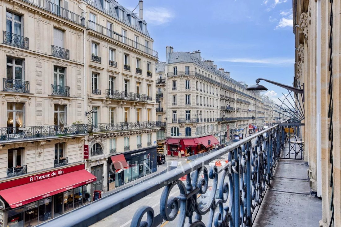 Apartment in Vivienne-Gaillon, Paris 2e Arrondissement, Paris 4 - 17241745