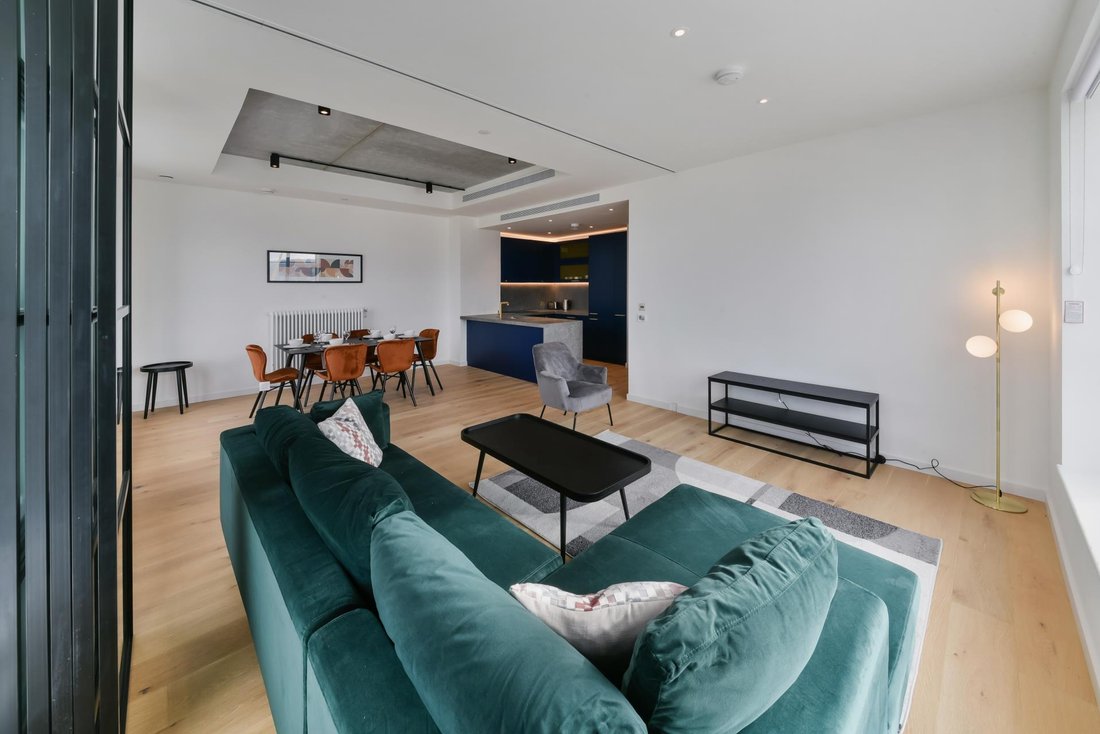 Apartment in Canning Town, Newham, England 3 - 17240347