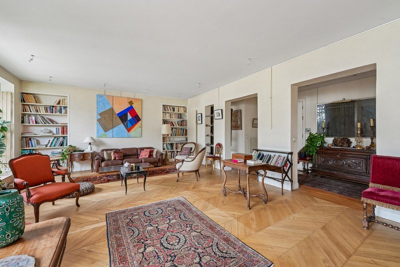 Apartment in Triangle d'Or, Paris 8e Arrondissement, Paris 5 - 17242695