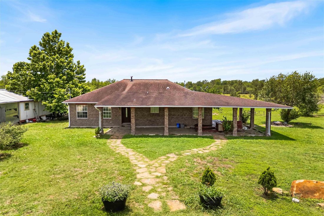 House in Elgin, Texas, United States 1 - 17243723