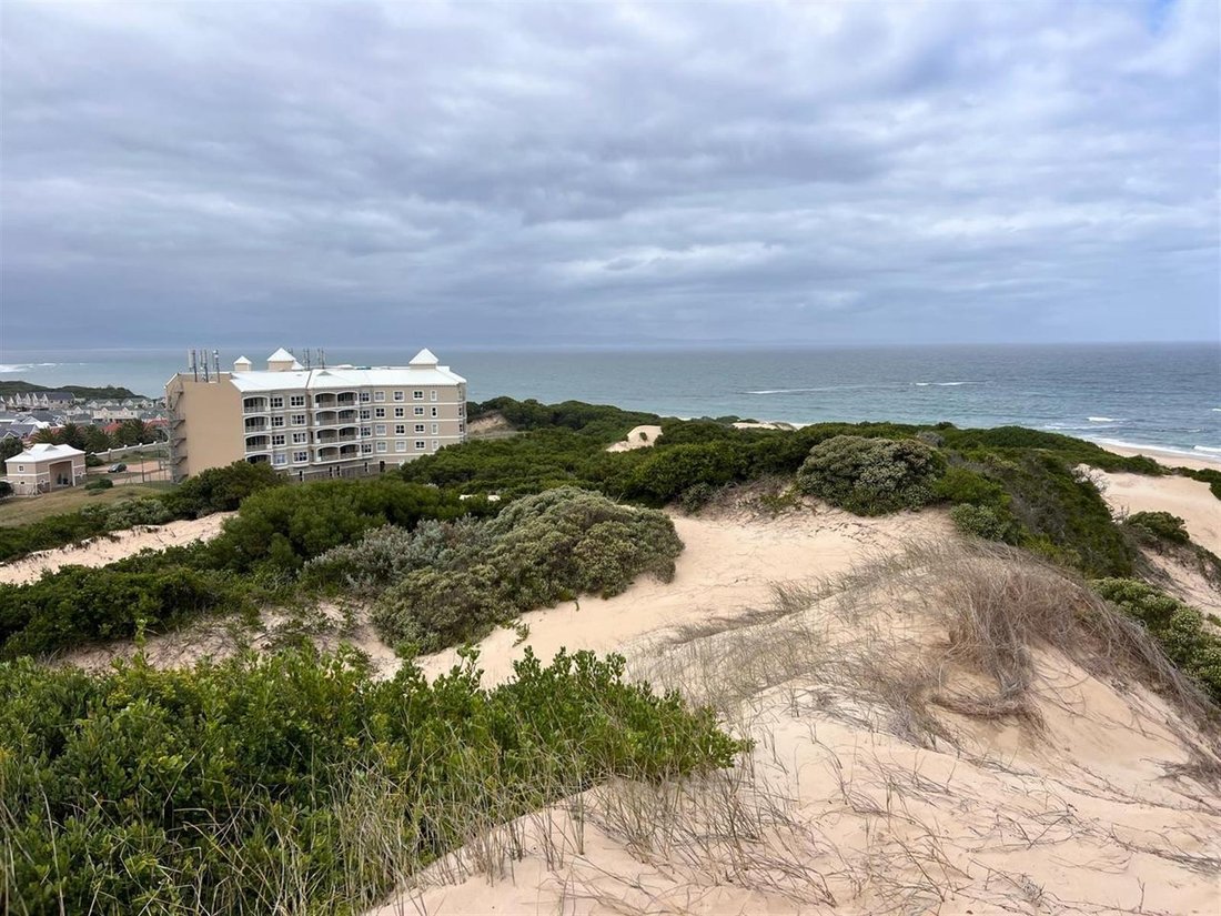 Land in Marina Martinique, Eastern Cape, South Africa 1 - 17243309
