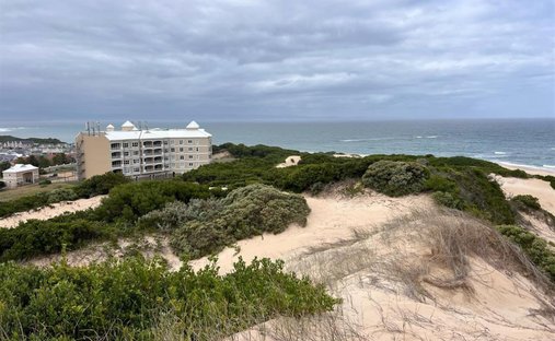 Land in Jeffreys Bay, Eastern Cape, South Africa 1