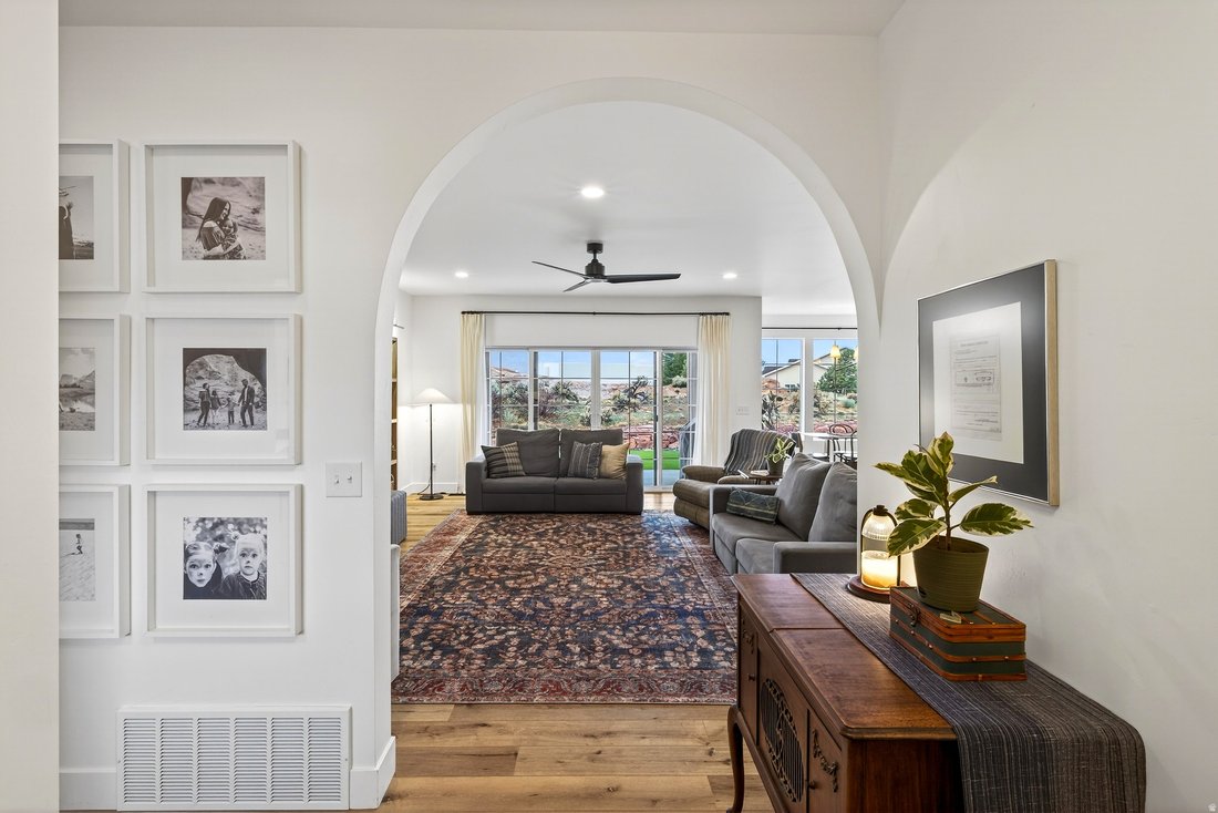 House in Moab, Utah, United States 3 - 17242706