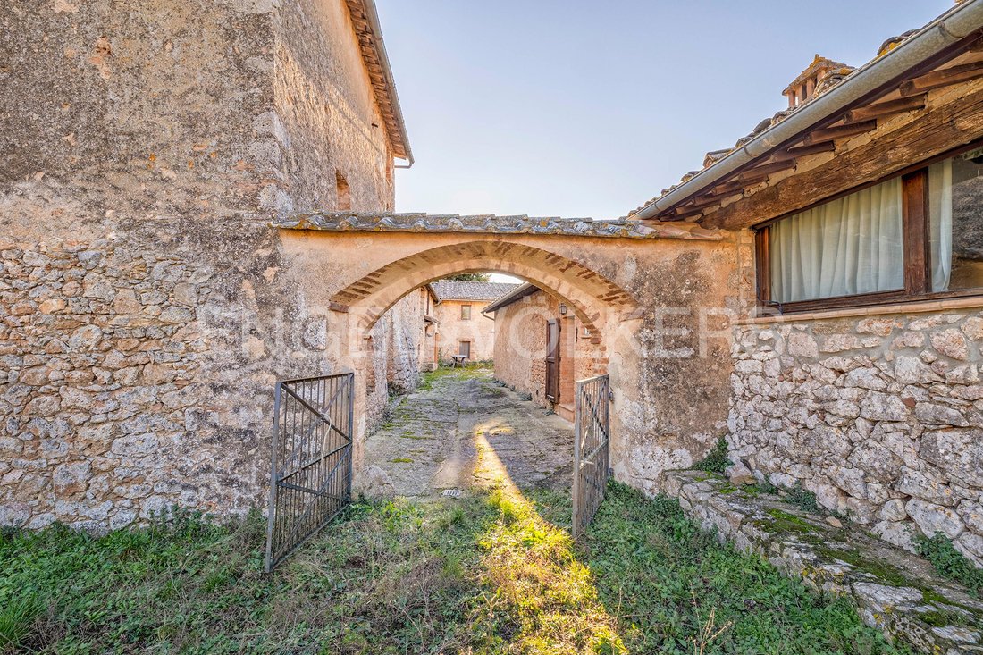 Country House in Sovicille, Tuscany, Italy 3 - 17241332
