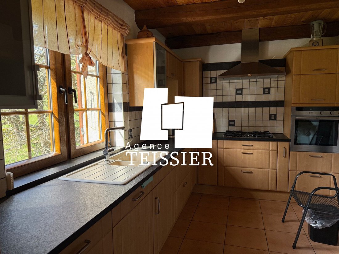 House in Saint-Pierre-Saint-Jean, Auvergne-Rhône-Alpes, France 3 - 17244949