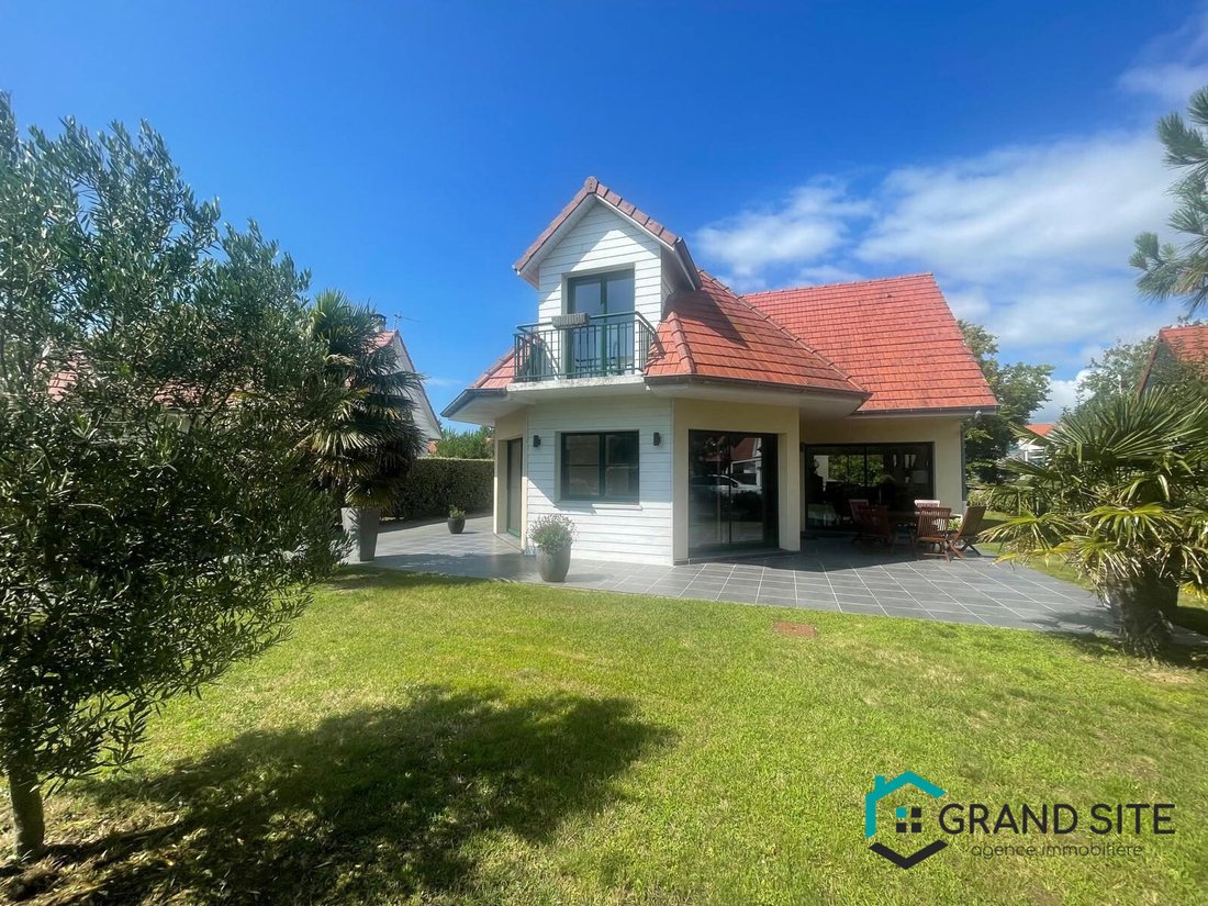 House in Merlimont, Hauts-de-France, France 2 - 17244808