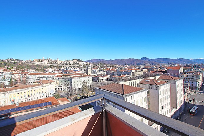 Penthouse in Giovanni XXIII-Stazione, Bergamo, Italien 1 - 16047352