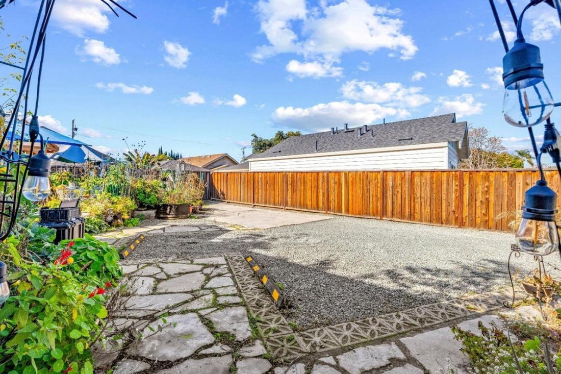 House in San Jose, California, United States 4 - 17245741