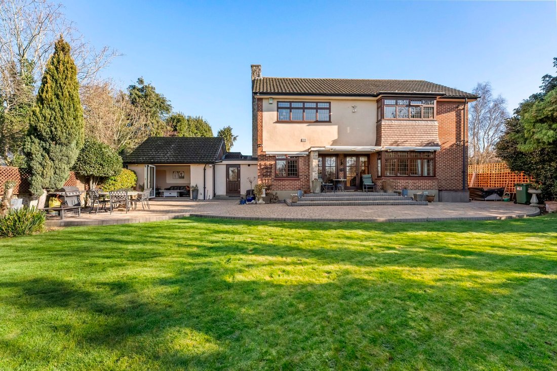 House in Gidea Park, Romford, England 2 - 17245094