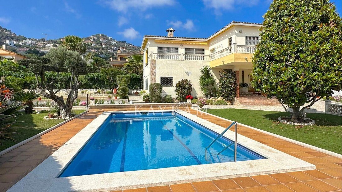 House in Lloret de Mar, Catalonia, Spain 3 - 17245943