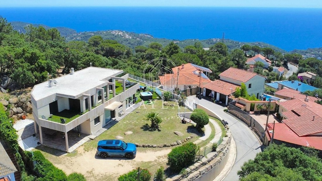 House in Lloret de Mar, Catalonia, Spain 2 - 17246061