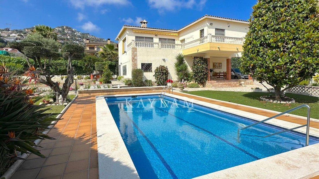 House in Lloret de Mar, Catalonia, Spain 2 - 17245943