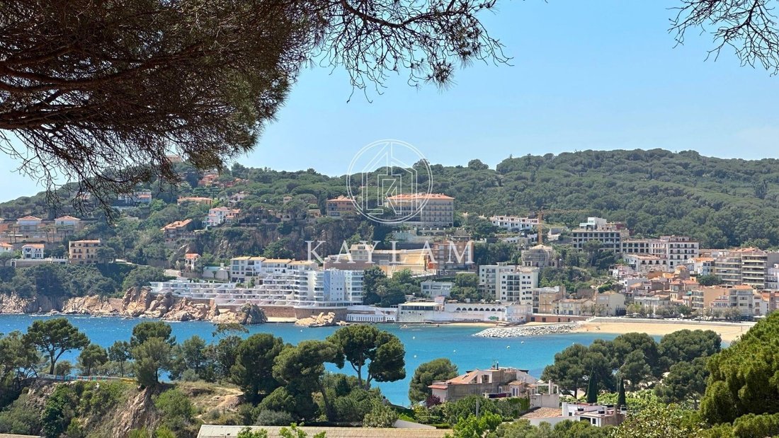 House in Sant Feliu de Guixols, Catalonia, Spain 2 - 17246485