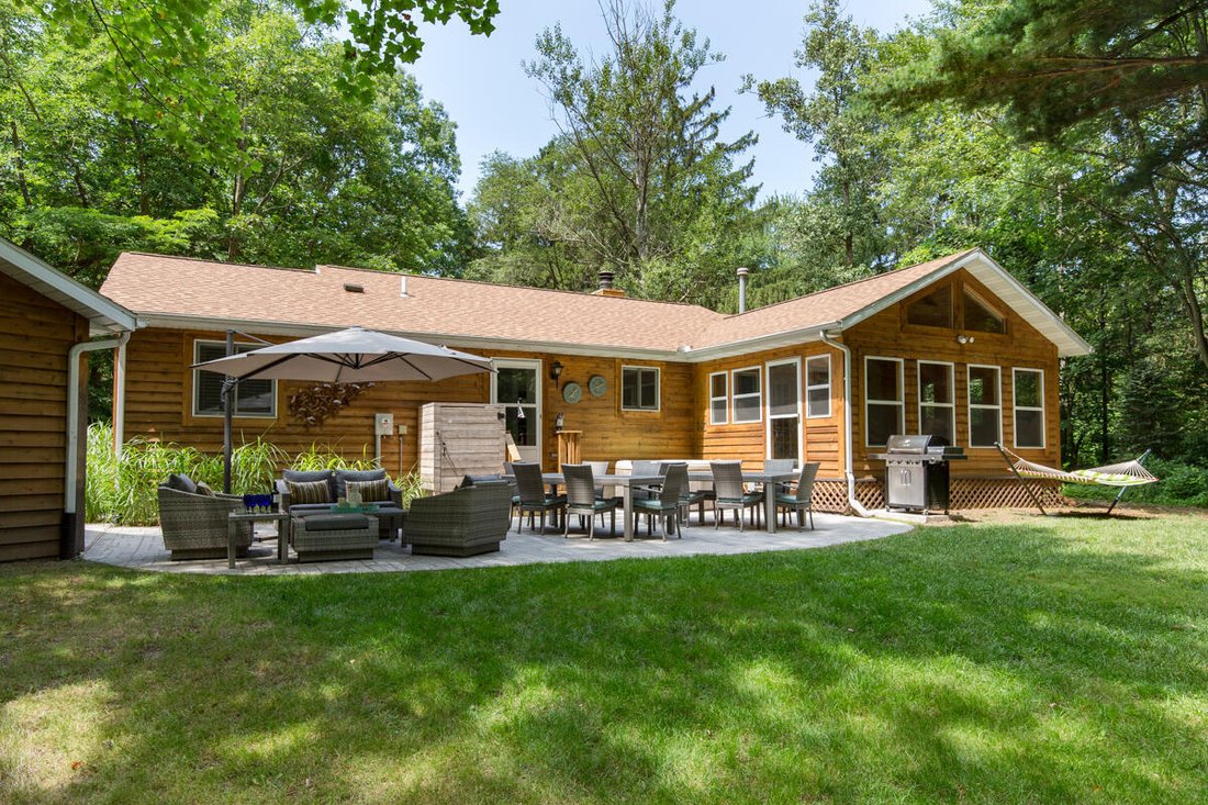 House in Sawyer, Michigan, United States 1 - 17245907