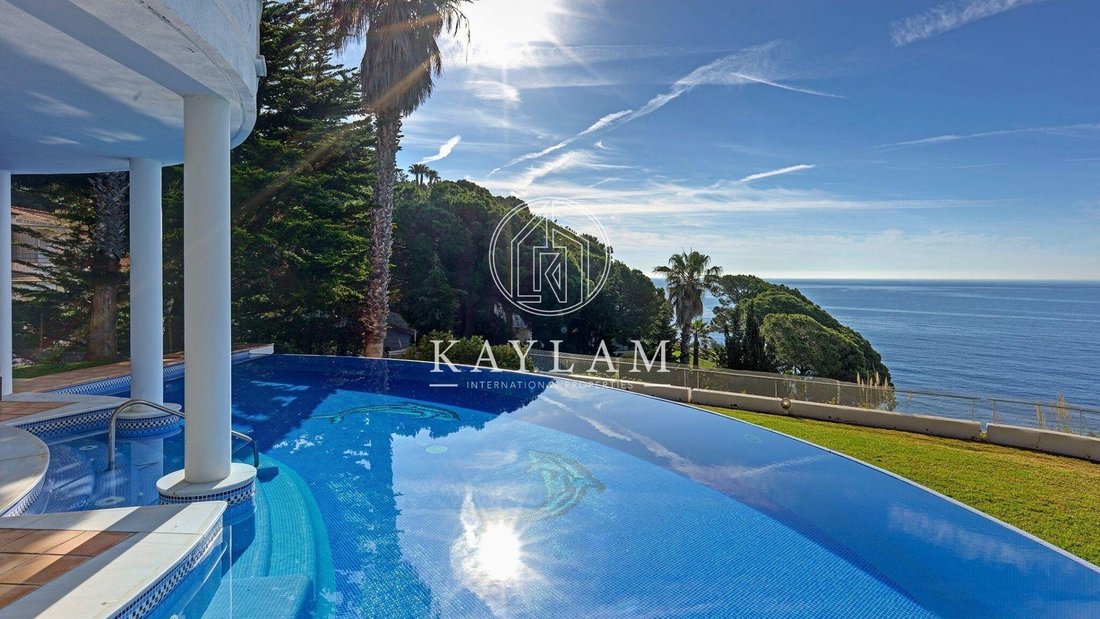 House in Lloret de Mar, Catalonia, Spain 2 - 17246475