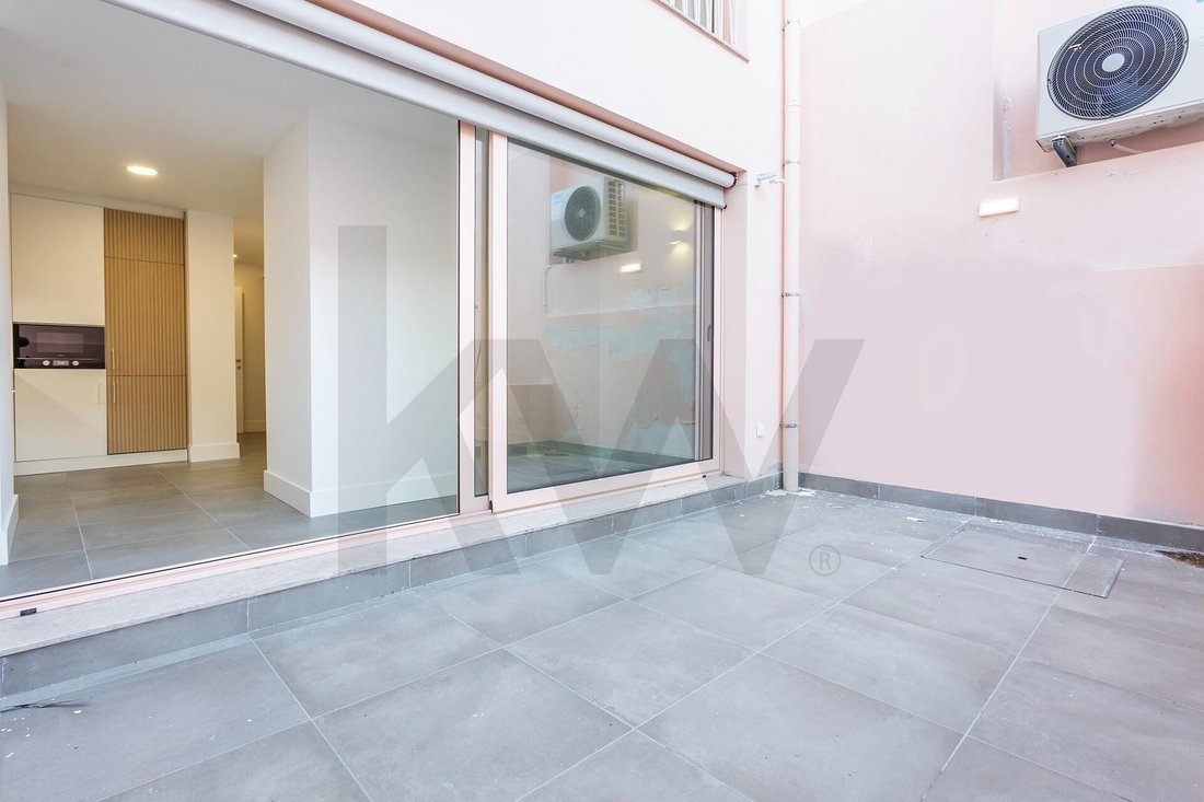 Apartment in Arroios, Lisbon, Portugal 3 - 16111056