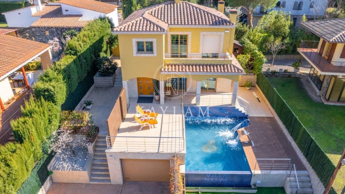 House in s'Agaro, Platja d'Aro, Catalonia 2 - 17246027