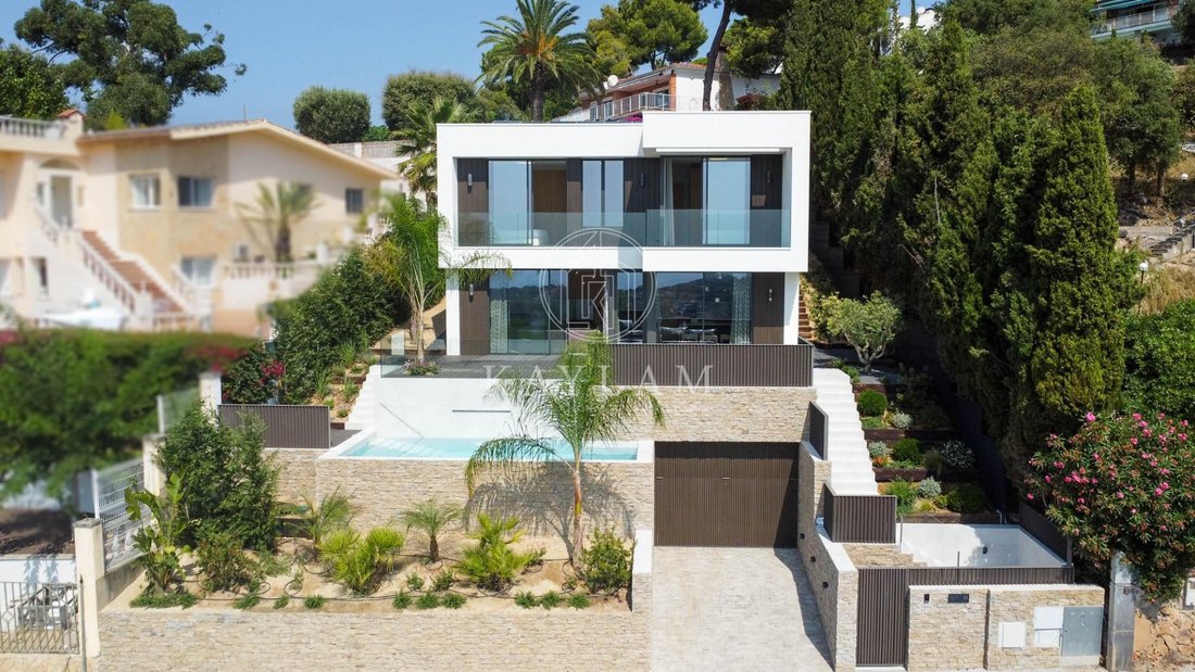 House in Lloret de Mar, Catalonia, Spain 2 - 17246376