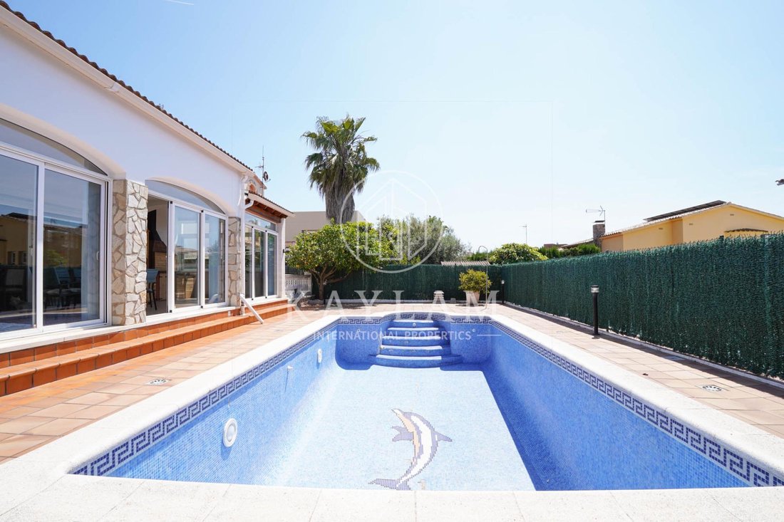 House in Lloret de Mar, Catalonia, Spain 2 - 17246180