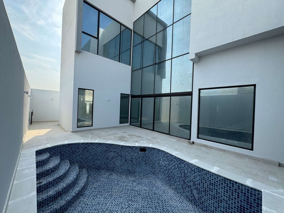 Villa in Al Dair, Muharraq Governorate, Bahrain 2 - 17245119