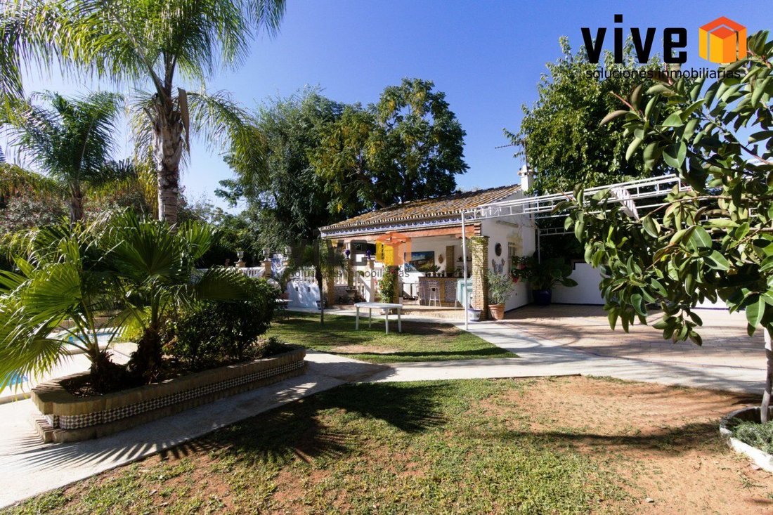 Villa in Espartinas, Andalusia, Spain 3 - 17144545