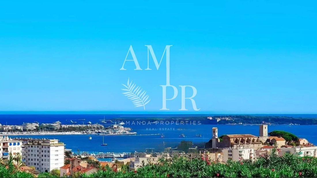Villa in Croix des Gardes, Cannes, France 2 - 10877629