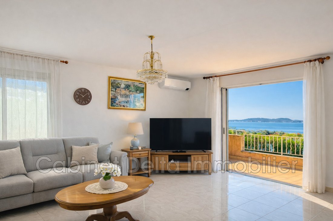 Villa in Centre Ville, Carqueiranne, France 2 - 15427774