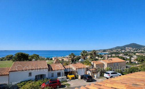 Villa à Centre Ville, Carqueiranne, France 1