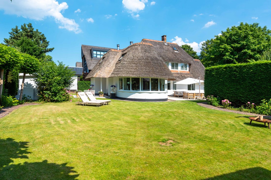 Villa in Bergen, North Holland, Netherlands 3 - 17246742