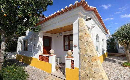 Townhouse in Santiago do Cacem, Santa Cruz e Sao Bartolomeu da Serra, Setubal, Portugal 1
