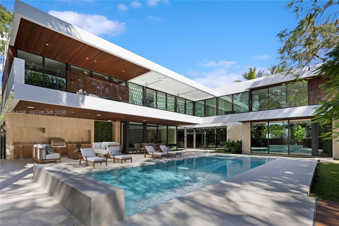 House in Miami, Florida, United States 1 - 17246145