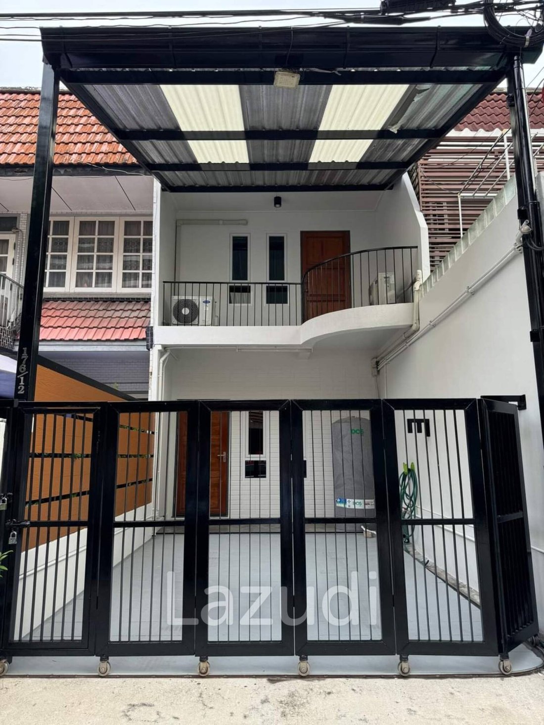 Home Office for Sale in Sukhumvit 16