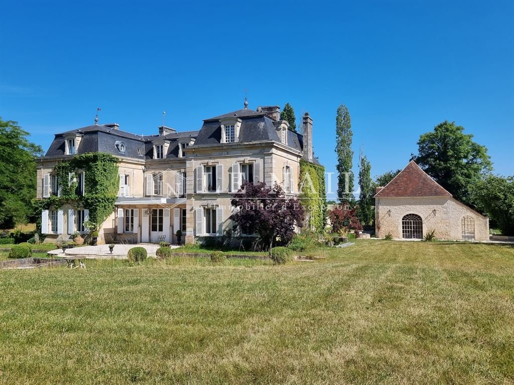 Castle in Argentan, Normandy, France 1 - 16055618