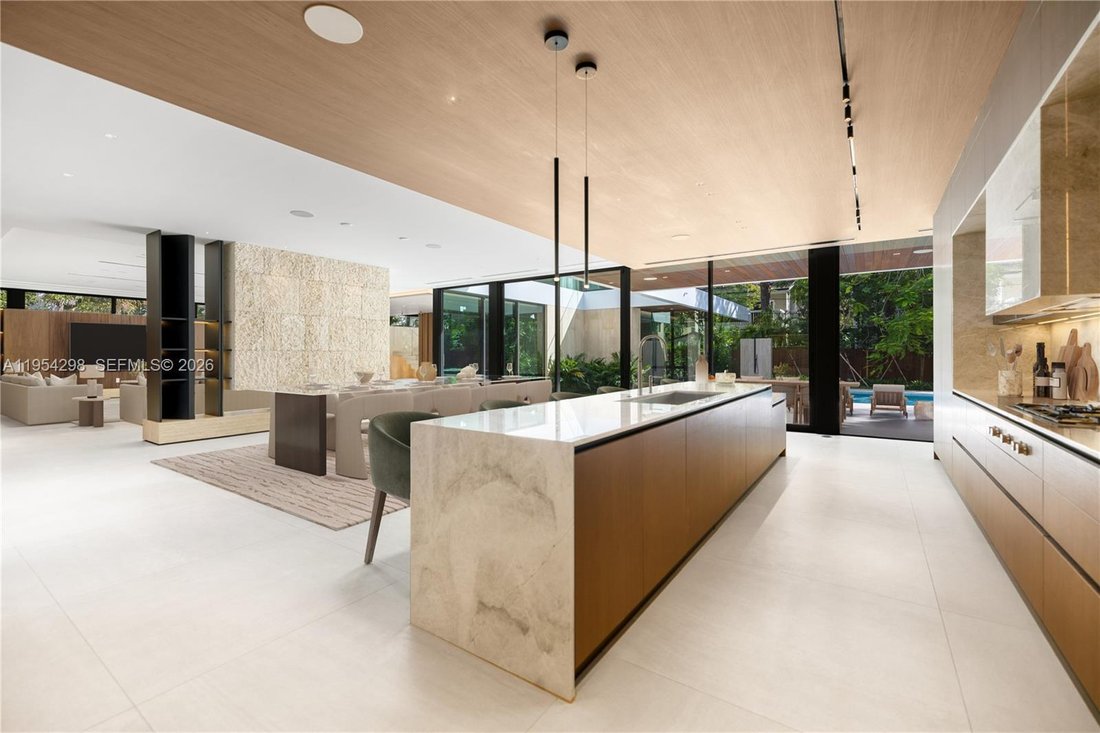 House in Miami, Florida, United States 2 - 17246145