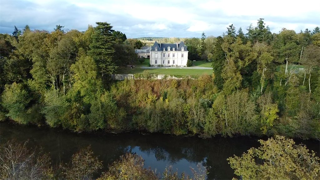 Castle in Saint-Martin-sur-Oust, Brittany, France 3 - 16489030